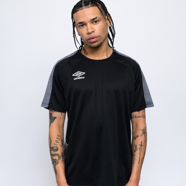 REMERA VIVE Umbro Hombre 025