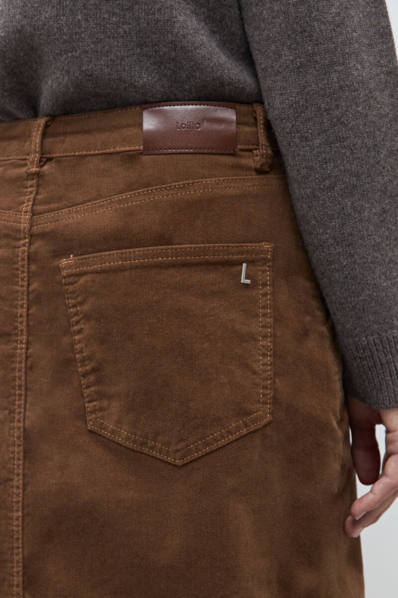 Falda de pana tostado