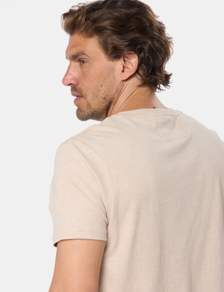 REMERA LISA CUELLO MAO Beige