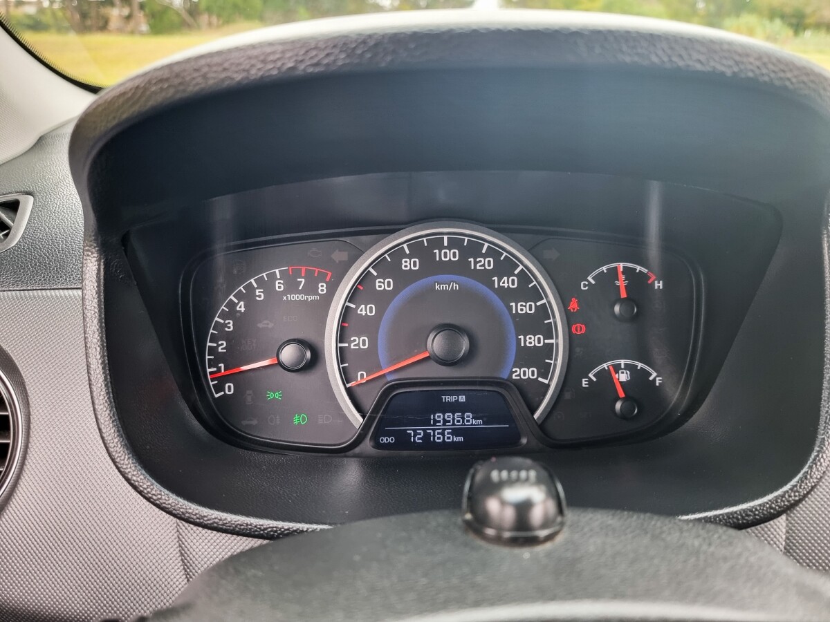 Hyundai Grand i10 GL 1.25 Extra Full| Permuta / Financia Hyundai Grand i10 GL 1.25 Extra Full| Permuta / Financia