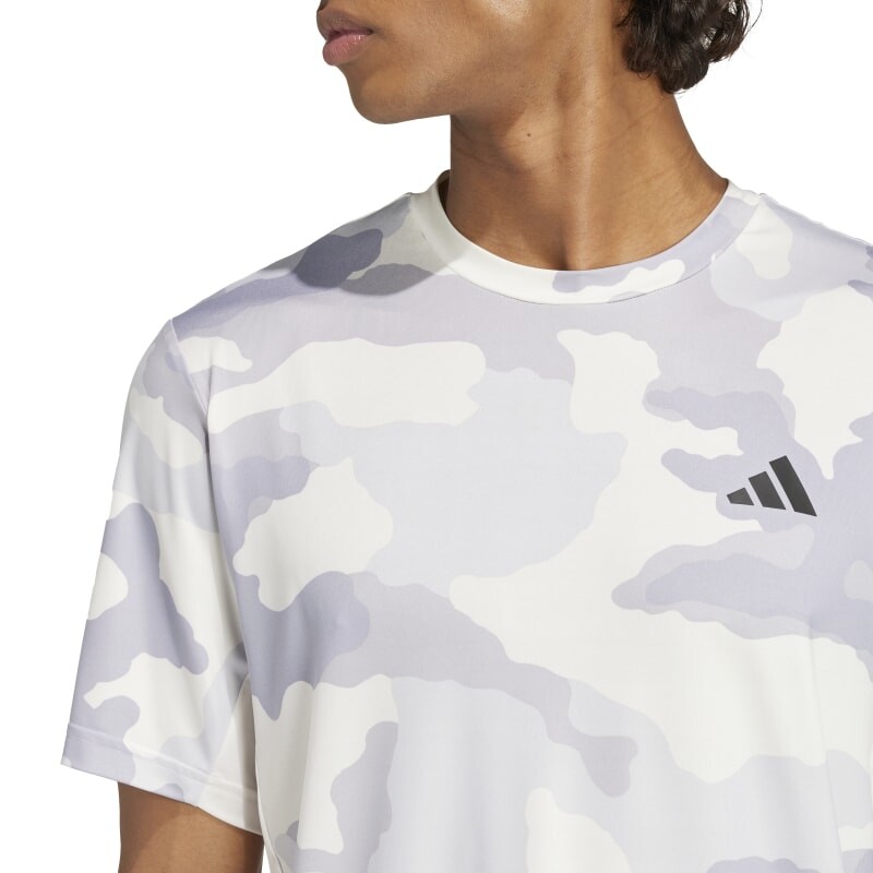 Remera Adidas Train Essentials Camo Blanco