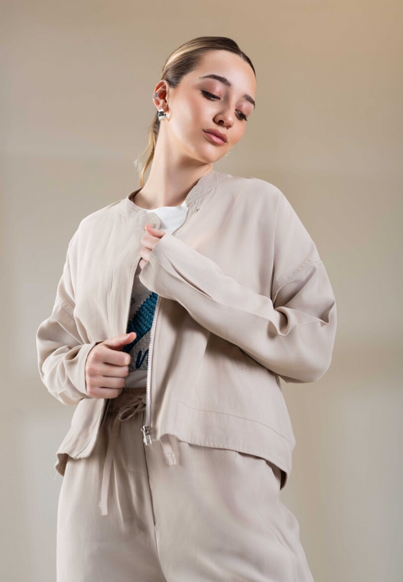 Chaqueta Uma Beige