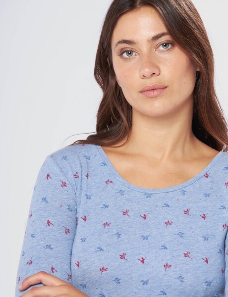 REMERA ESTAMPADA Celeste