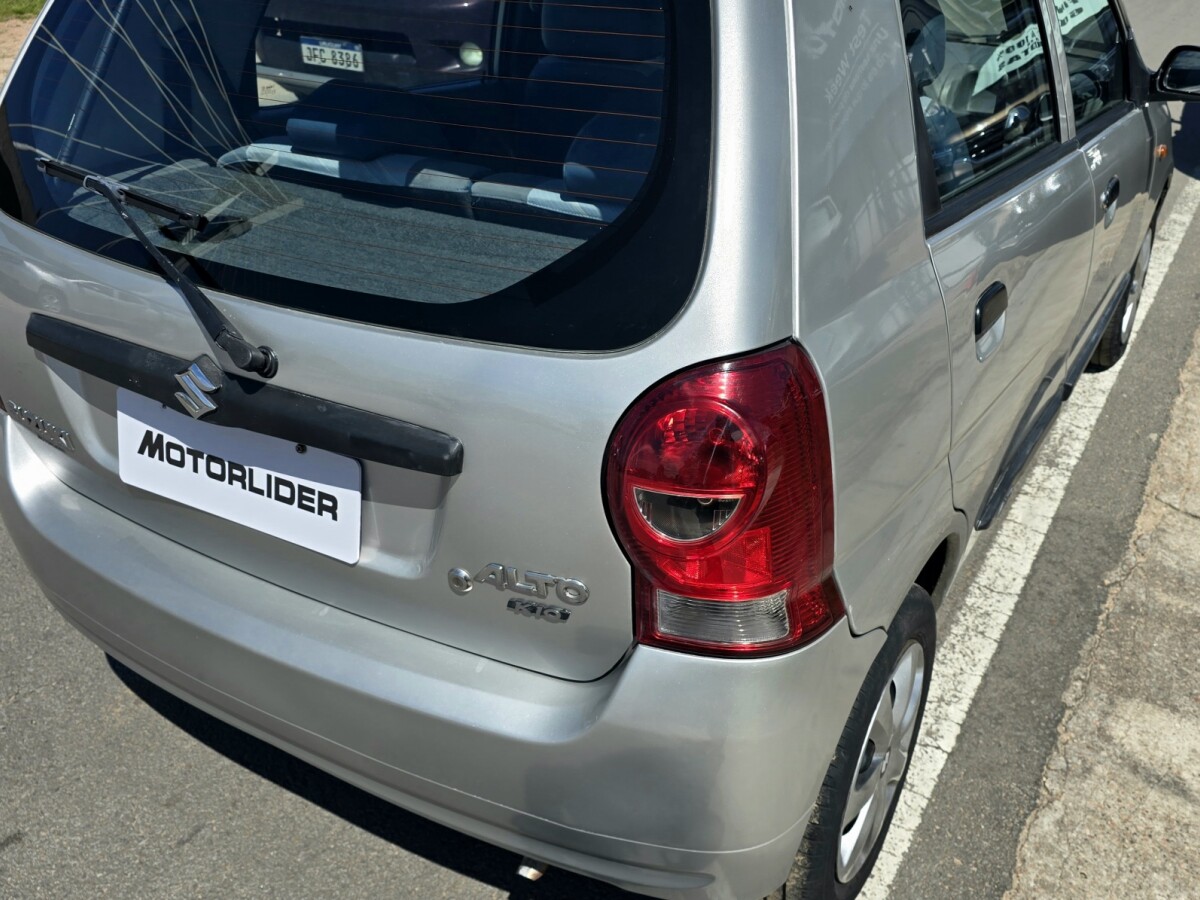 Suzuki Alto 2012 EXCELENTE ESTADO! | Permuta / Financia Suzuki Alto 2012 EXCELENTE ESTADO! | Permuta / Financia