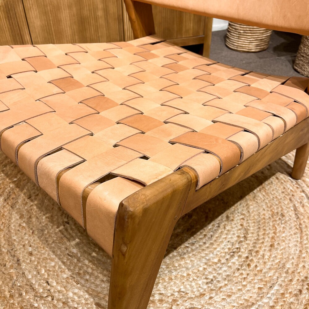 Butaca Nac en cuero natural trenzado Beige Butaca Nac en cuero natural trenzado Beige