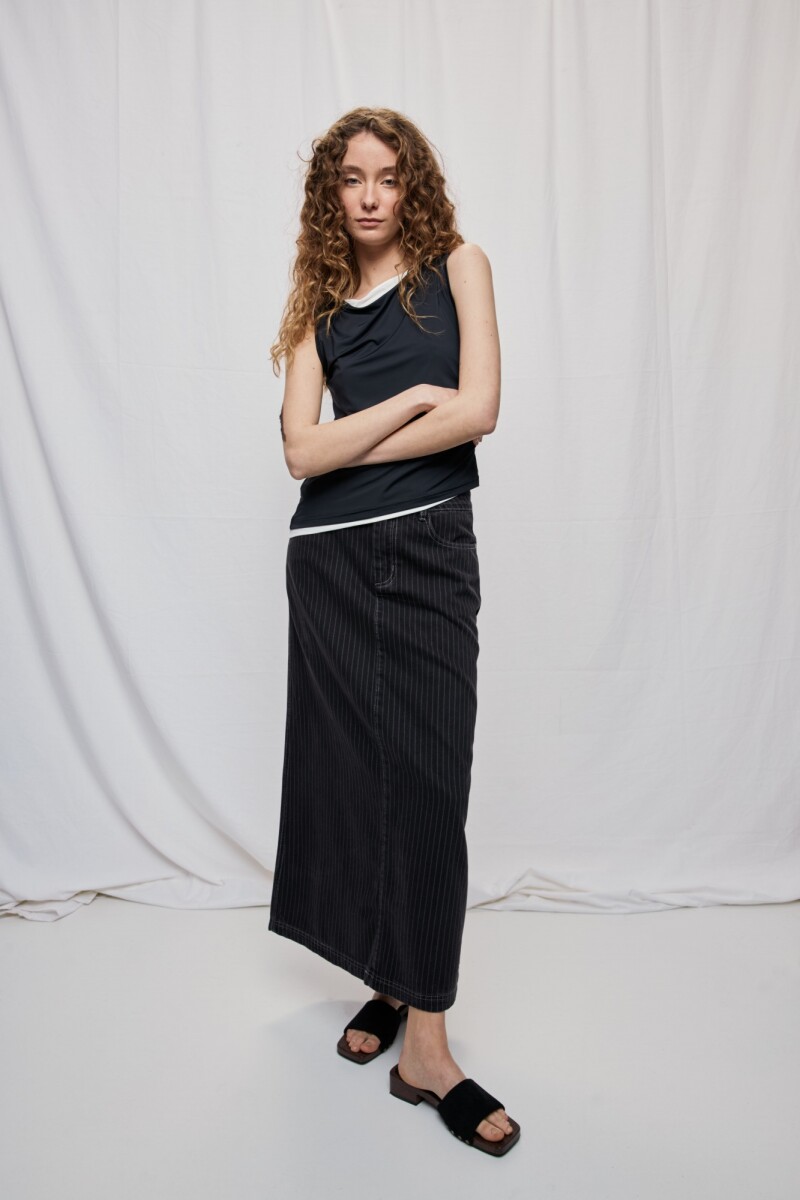 REMERA VANA Negro