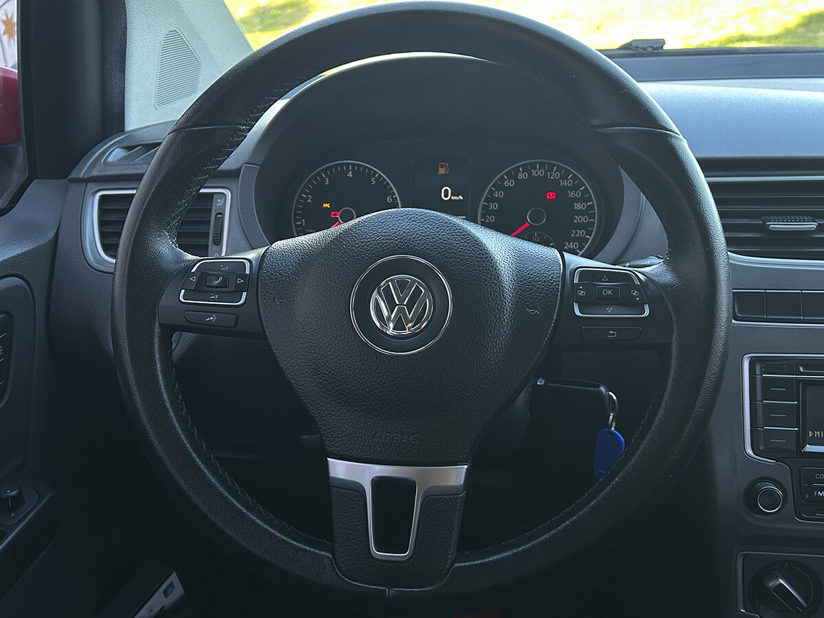 Volkswagen Suran con Ficha Oficial | Permuta / Financia Volkswagen Suran con Ficha Oficial | Permuta / Financia