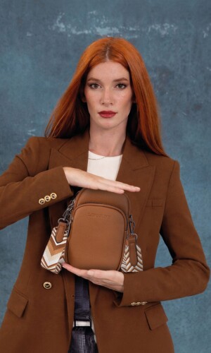 PHONEBAG / PORTA CELULAR VALERIANA NUEZ