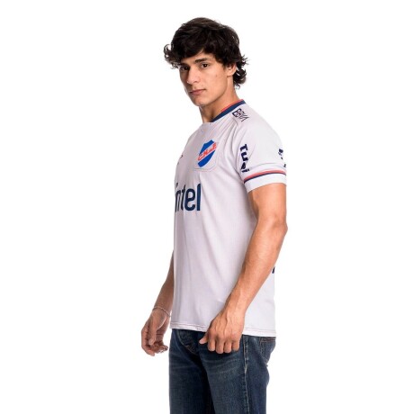 Camiseta Umbro Nacional 2023 Adulto S/C