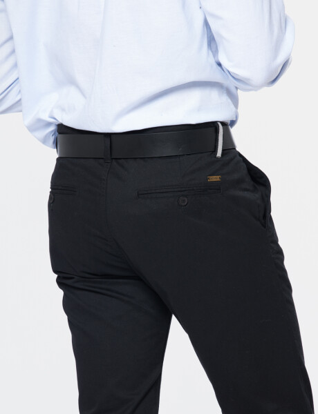 PANTALÓN CLÁSICO Negro