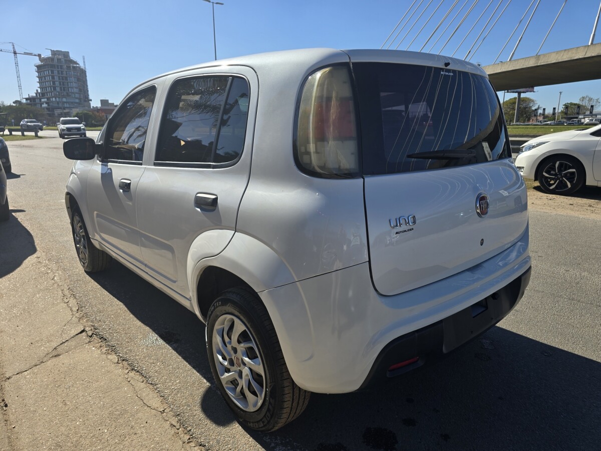 Fiat Uno Attractive 1.4 Extra Full | Permuta / Financia Fiat Uno Attractive 1.4 Extra Full | Permuta / Financia