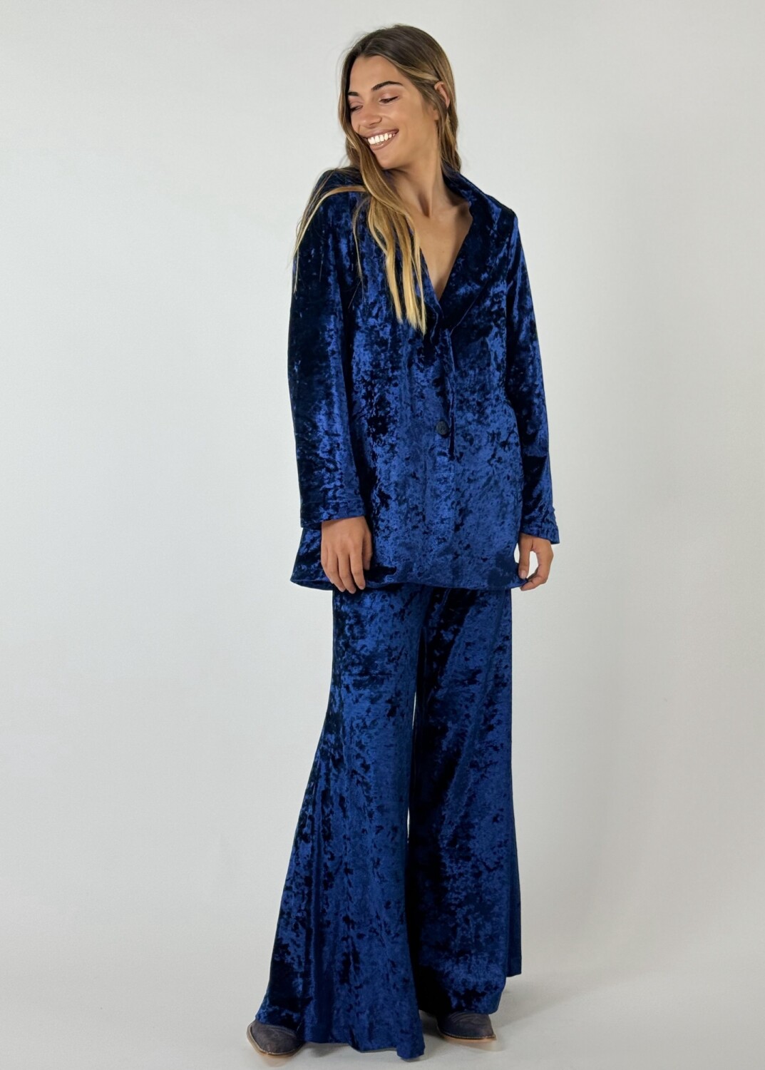 BLAZER TERCIOPELO RANIA AZUL — Panthai