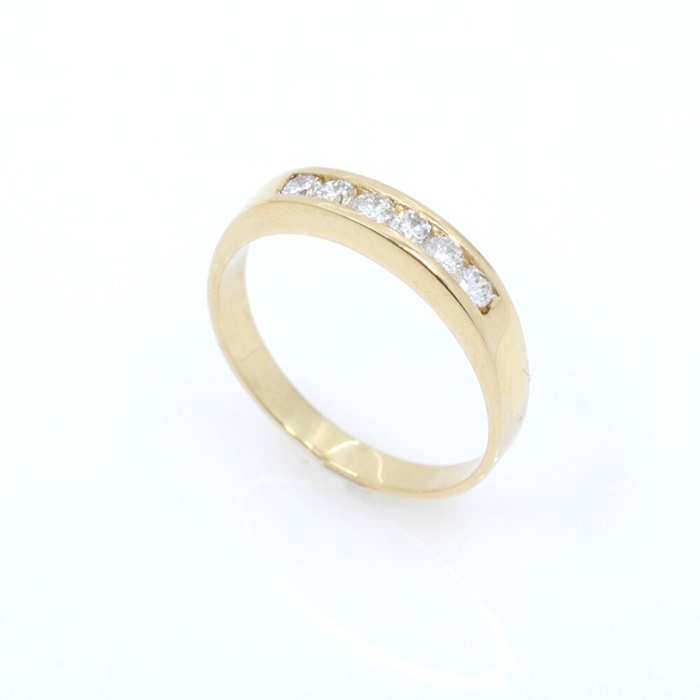 Anillo en oro 18k amarillo con 6 brillantes Anillo en oro 18k amarillo con 6 brillantes