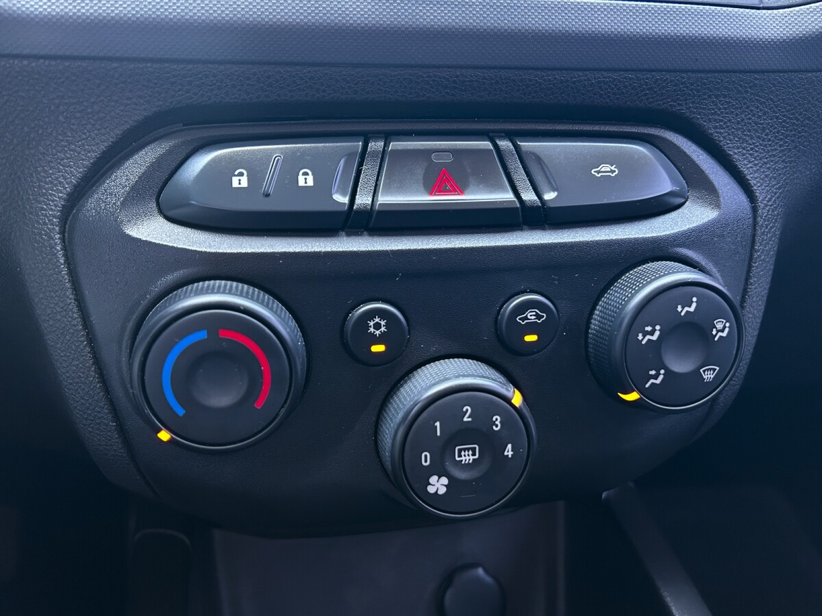 Chevrolet Joy Plus 1.0 Sedan Extra Full | Permuta / Financia Chevrolet Joy Plus 1.0 Sedan Extra Full | Permuta / Financia