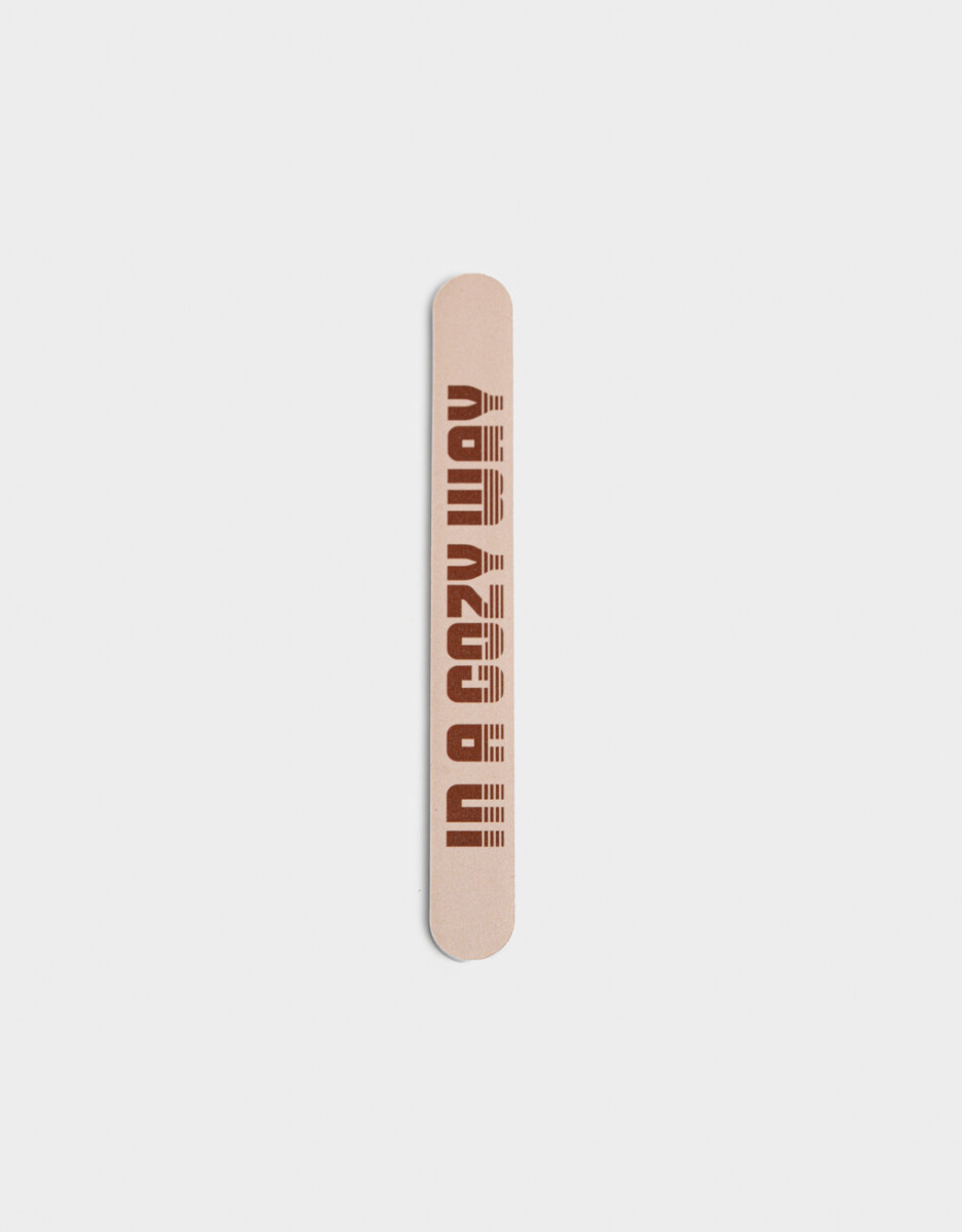 Lima Para Uñas Con Estampa In A Cozy Way 