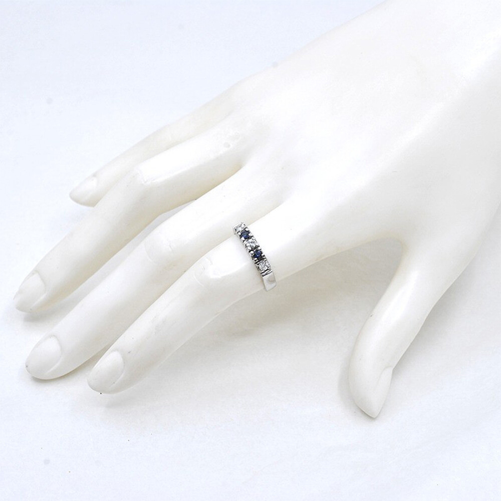 Anillo En Oro Blanco 18K, Brillantes Y Zafiros Anillo En Oro Blanco 18K, Brillantes Y Zafiros