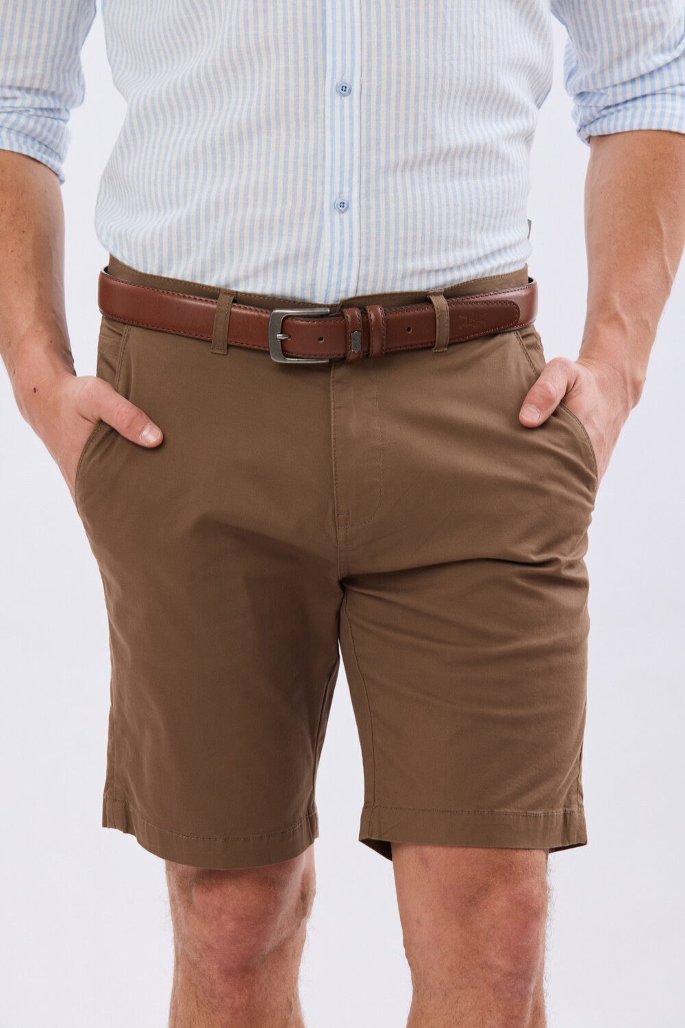 BERMUDA CLASICA CON ELASTANO Tostado