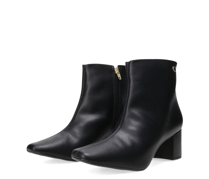 Bota HOLY con taco mediano Black pu