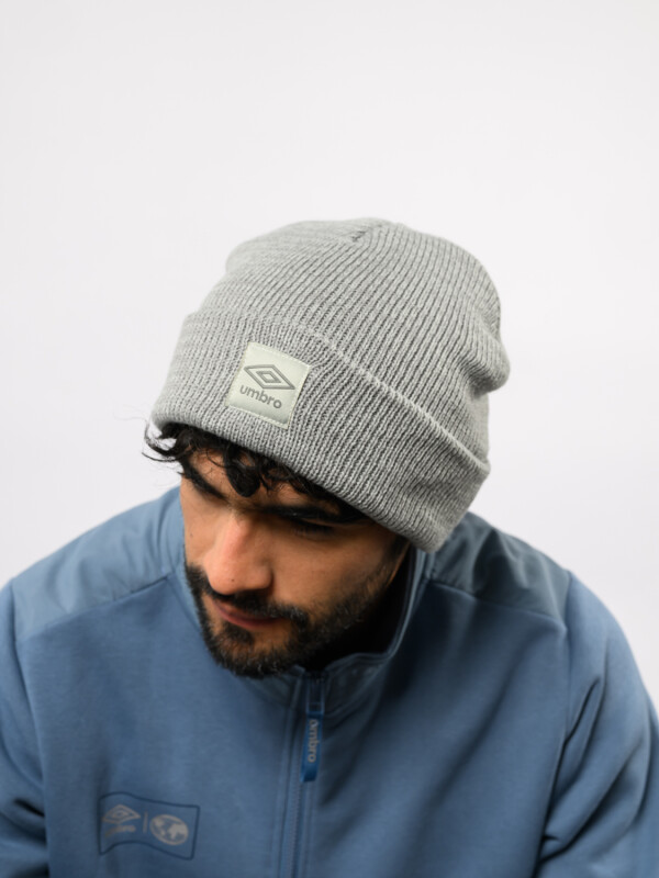 Gorro Altiplane Umbro Hombre 005