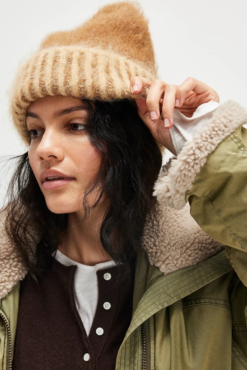 FOREVER FUZZY BEANIE Marron