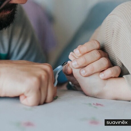 Tijera Cortauñas Infantil Bebé con Puntas Redondas Suavinex Verde