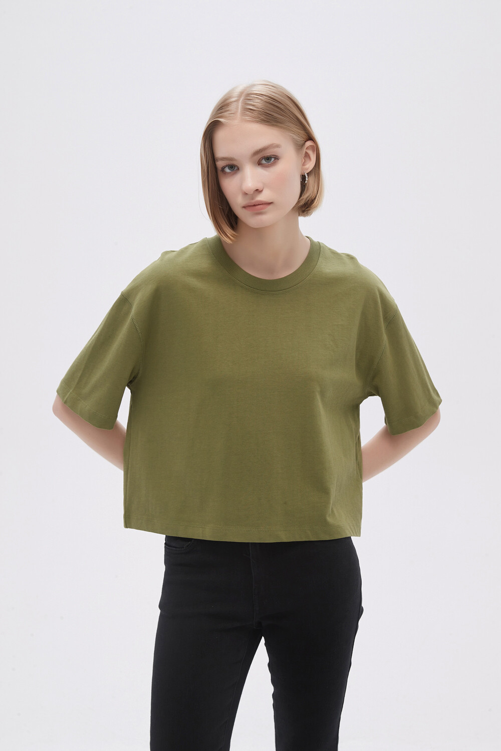 Remera Solisa Verde Oliva Oscuro