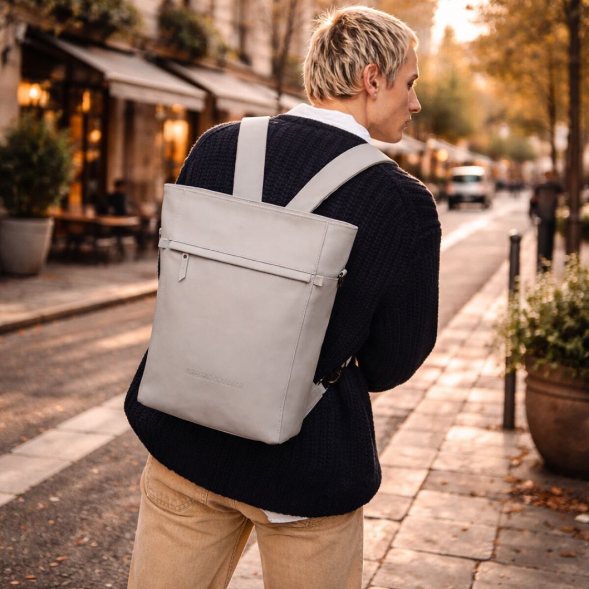 MOCHILA TATE GRIS 13 GASTON LUGA 