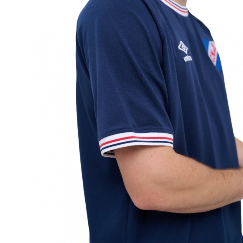 Remera Core Nacional Umbro Black