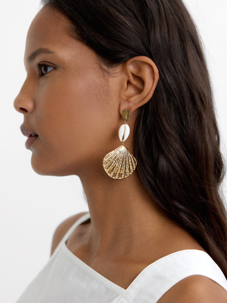 Pendientes Largos Con Conchas blanco