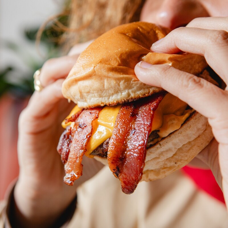 BACON CHEESEBURGER Común