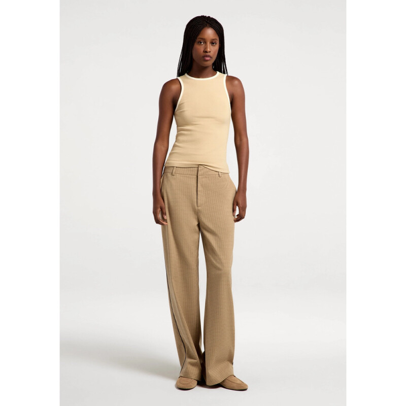 REGATA FEM MARROM CLARO