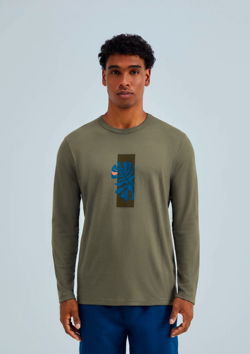 CAMISETA CON ESTAMPA MODELO REGULAR - VERDE 