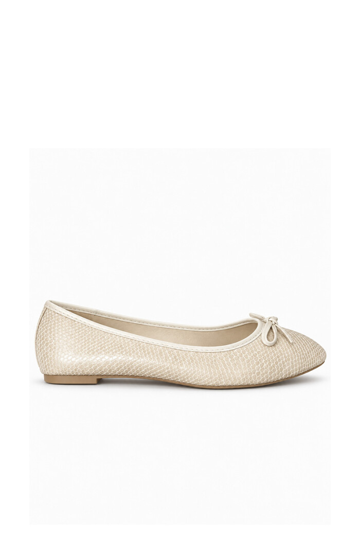 Balerina Paddock Kriller Crudo