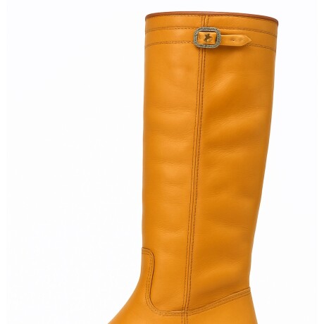 Bota cuero caña larga suela de goma Wisky