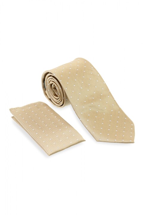 Corbata con pañuelo 11