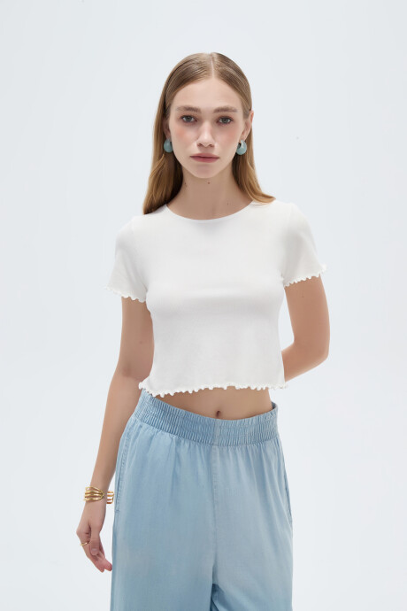 Remera Joutte Marfil / Off White