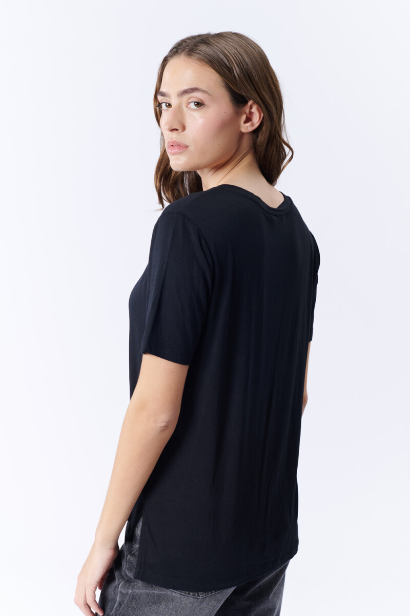 Remera Manga Corta Escote Negra