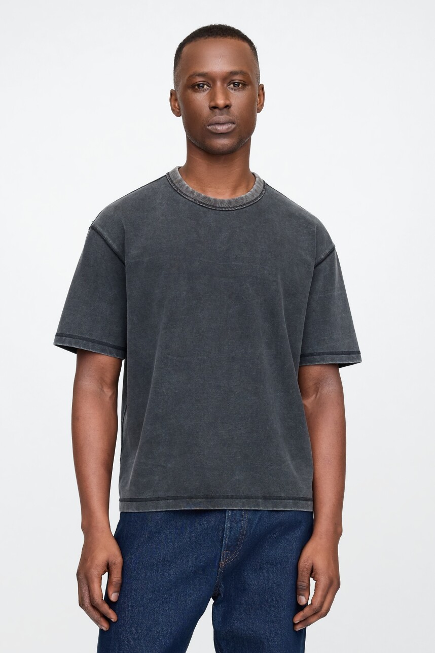 Remera Cropped Hombre Moonless Night