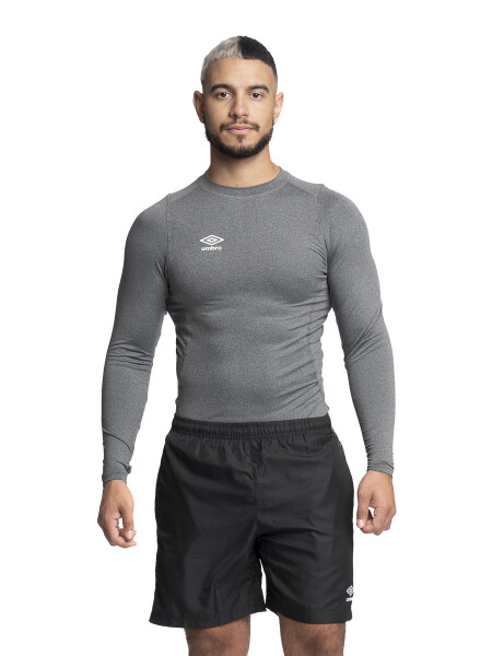 T-Shirt Térmica Manga Larga Umbro Hombre 005