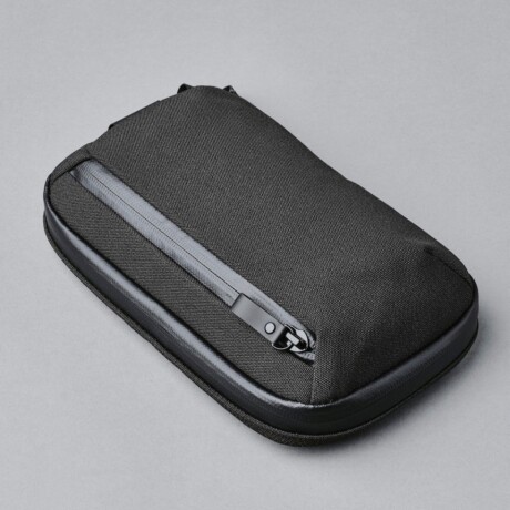 Tech Case Blazing Black Baleine - Organizador Riñonera Tech Case Blazing Black Baleine - Organizador Riñonera