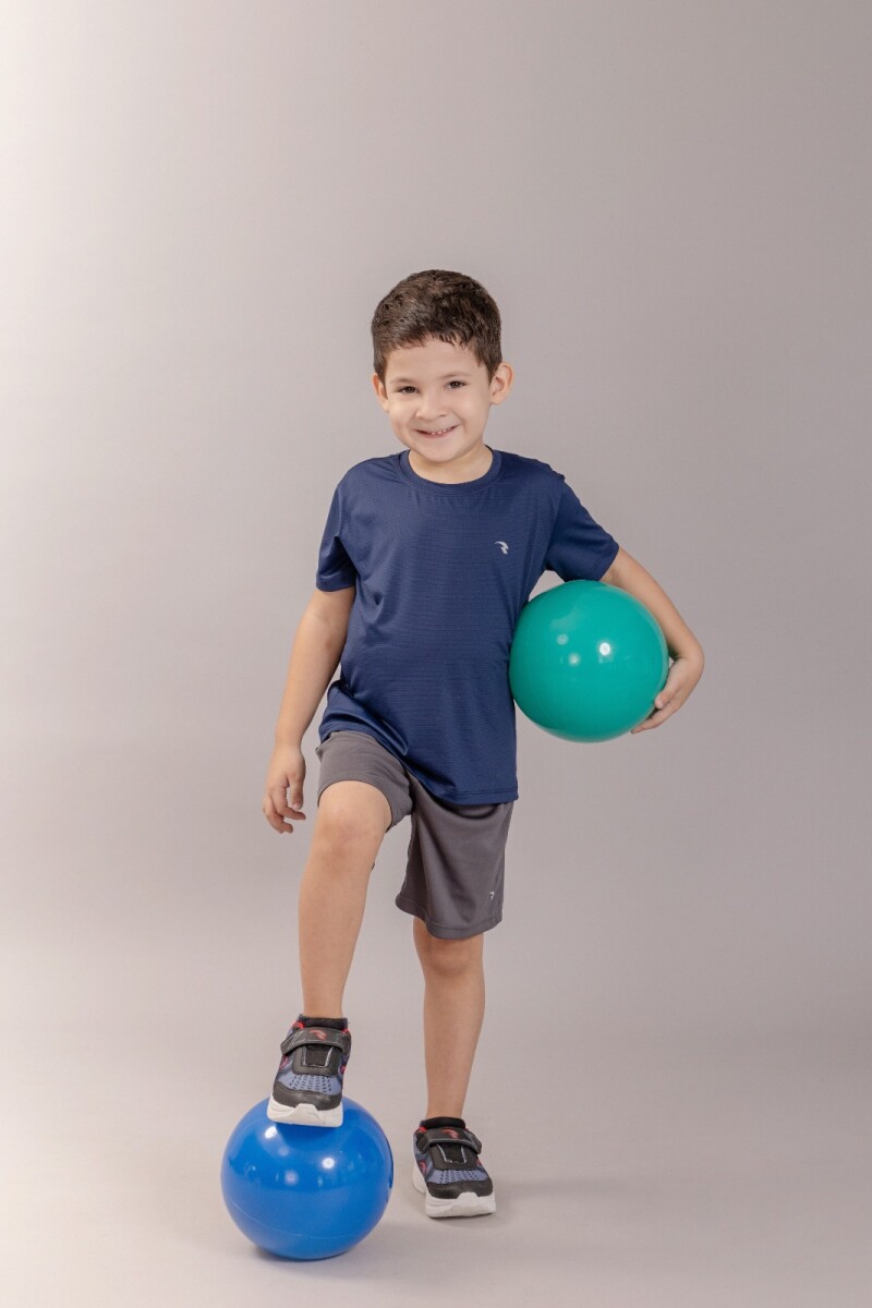 Remera Infantil. Azul Marino.