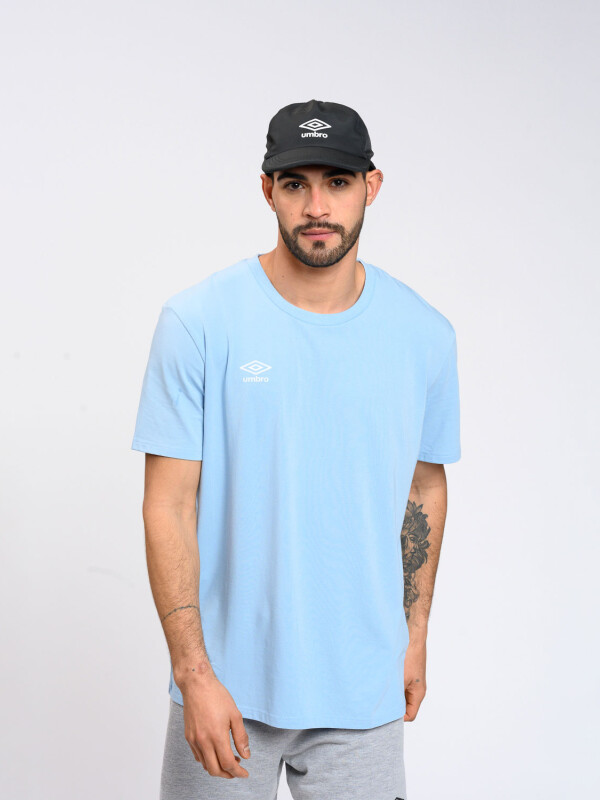 REMERA RAY HOMBRE Umbro Hombre 007