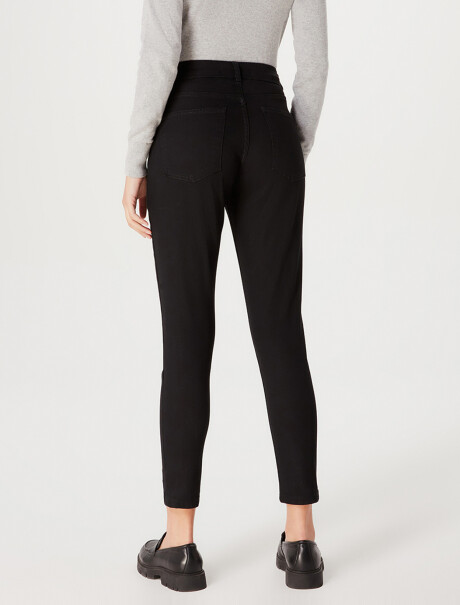 PANTALÓN DE JEAN CINTURA MEDIA SKINNY NEGRO