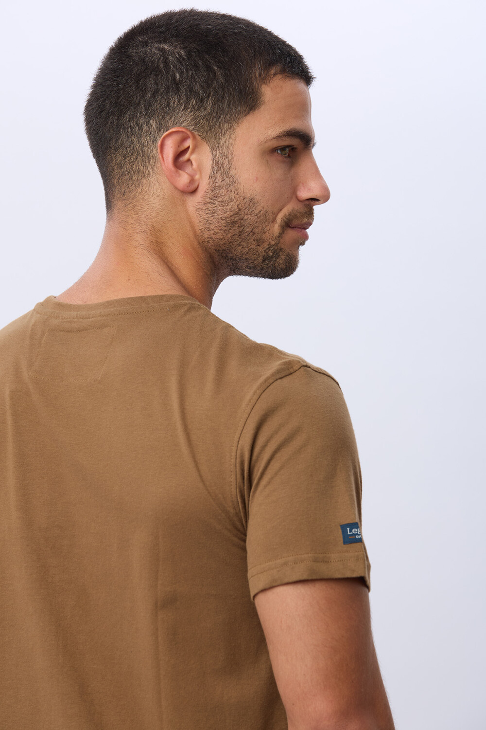 REMERA BÁSICA DE ALGODÓN Mostaza
