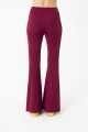 PANTALÓN FLARE. Bordo