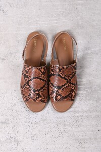 Sandalia Ocre