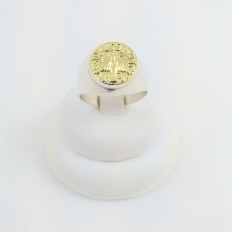 Anillo religioso de plata 925 con detalles de double en oro 18Ktes. Modelo, ESPIRITU SANTO, tipo chevalier. Anillo religioso de plata 925 con detalles de double en oro 18Ktes. Modelo, ESPIRITU SANTO, tipo chevalier.