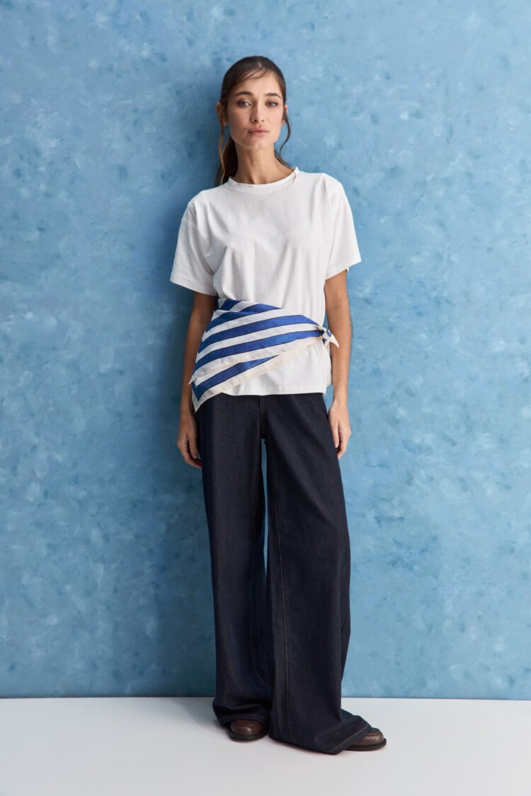 REMERA MOREA Crudo