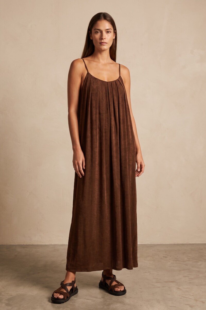 Vestido Con Tableados Chocolate