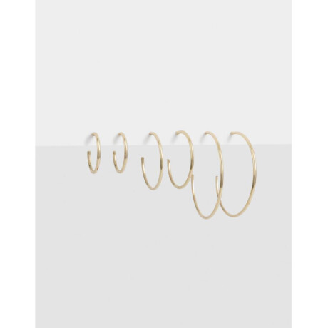 Set De Argollas De Metal Dorado